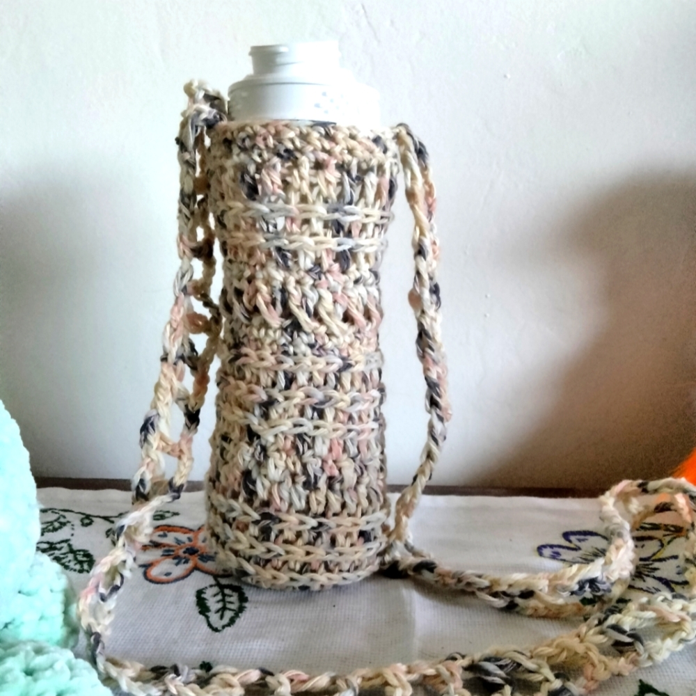 Crochet Cirkul water bottle sling